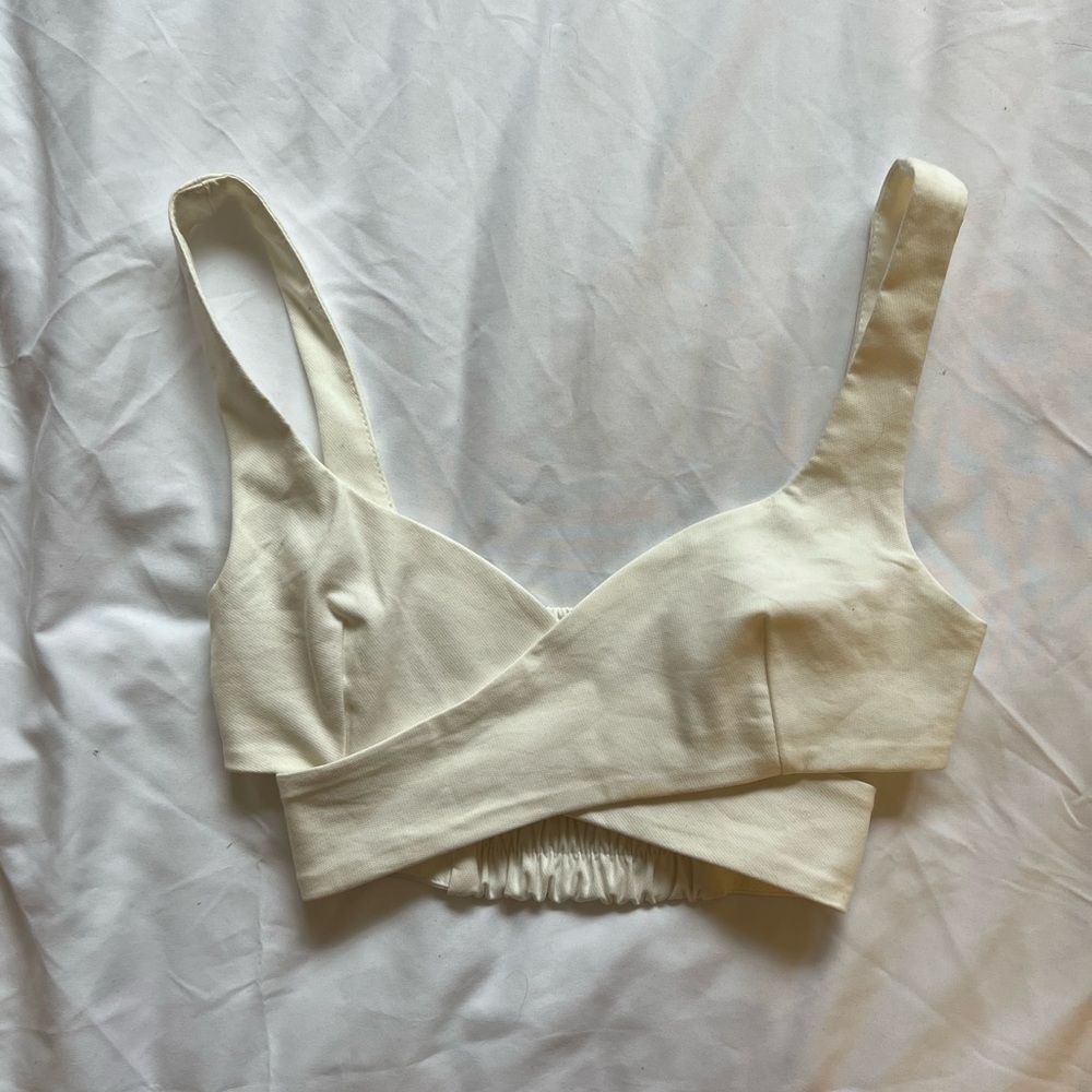 Zara cross crop top! Thick material, not see thru at all!